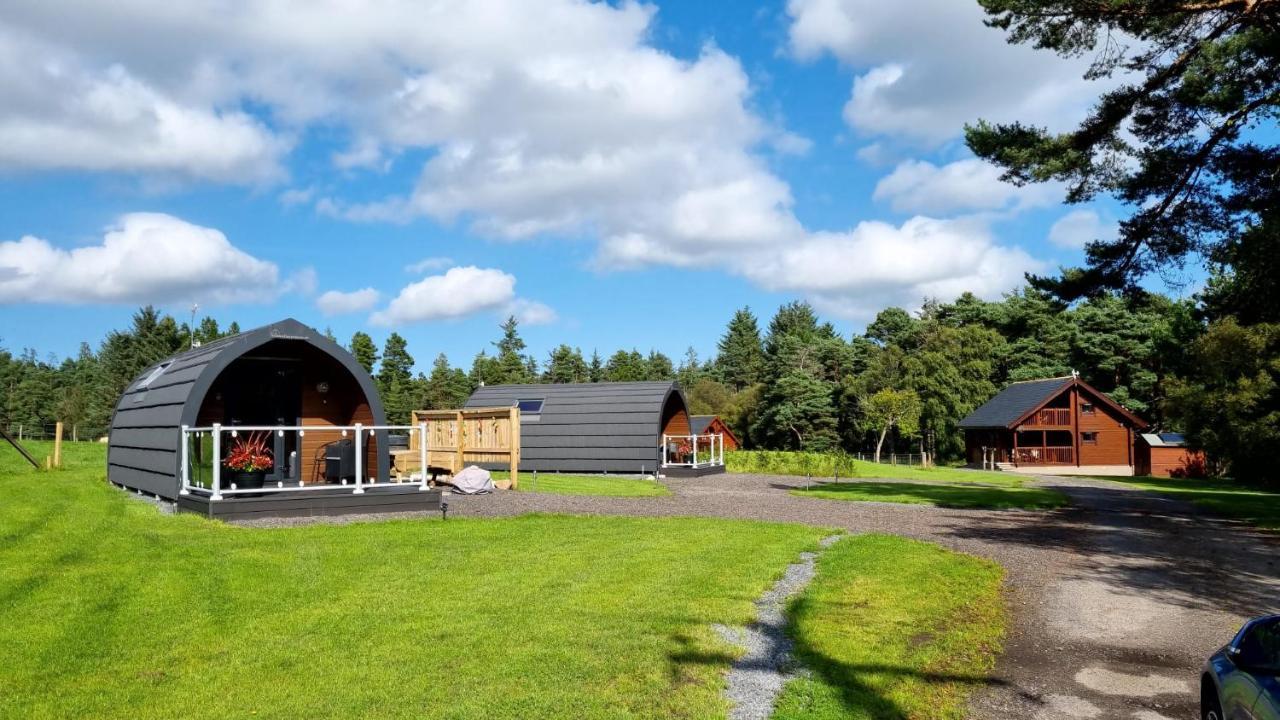 Luxe tent Robins Nest Glamping Pod With Hot Tub Keith